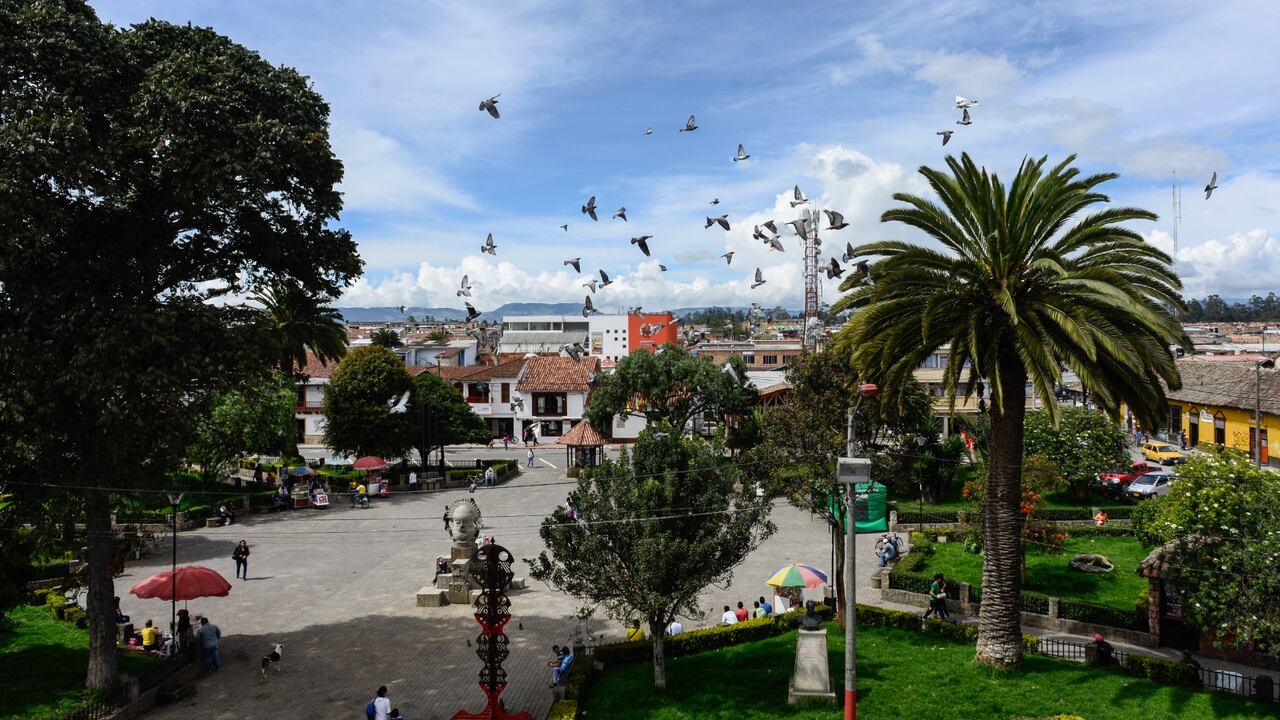Parque principal del municipio de Funza, Cundinamarca.