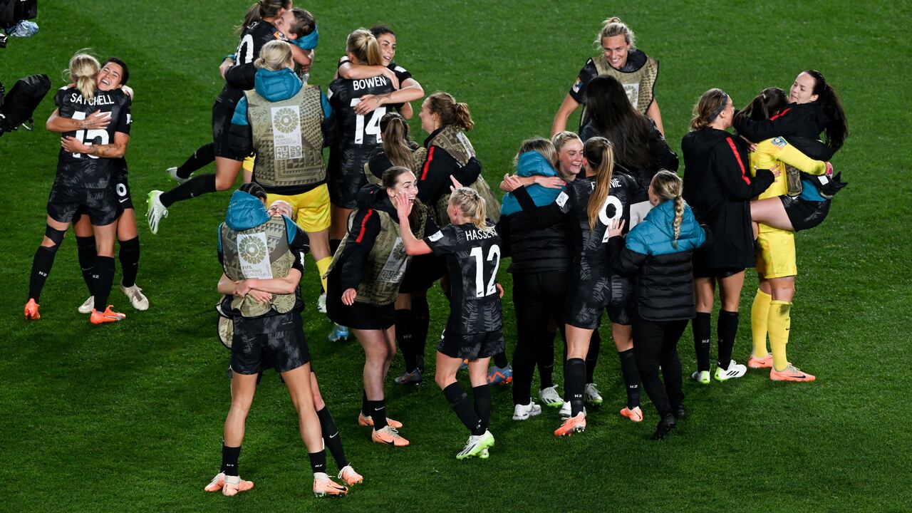 Nueva Zelanda derrotó a Noruega en la apertura del mundial femenino