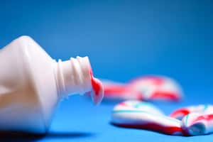 La crema dental puede ser utilizada para diferentes propósitos diferentes a salud bucal.