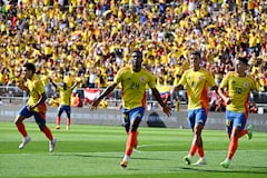 Colombia's Jhon Cordoba, center, celebrates his goal with teammates during an international friendly soccer match at Pratt & Whitney Stadium at Rentschler Field, Saturday, June 15, 2024, in East Hartford, Conn. (AP Photo/Jessica Hill)