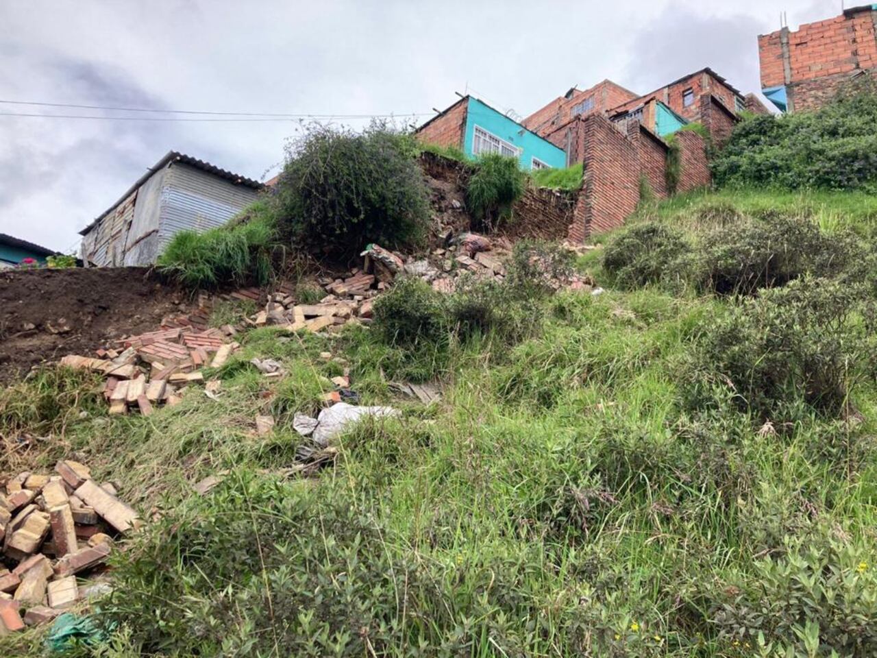 El Idiger informó que debido a las copiosas lluvias de los últimos días, las localidades de Usme, Rafael Uribe Uribe, Santa fe, Candelaria, Bosa y Ciudad Bolívar han presentado movimientos en masa.