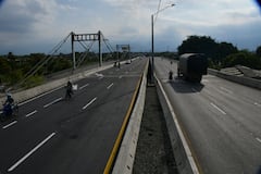 Este domingo 5 de mayo, se abrió la otra calzada del puente de Juanchito.
Puente que comunica a Cali con Candelaria.