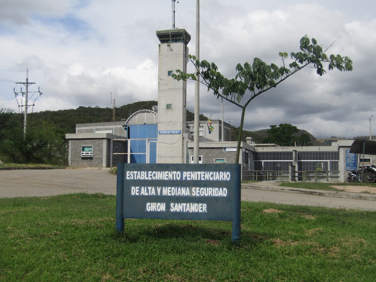 Cárcel y penitenciaria con alta y media seguridad de Girón, Palogordo.