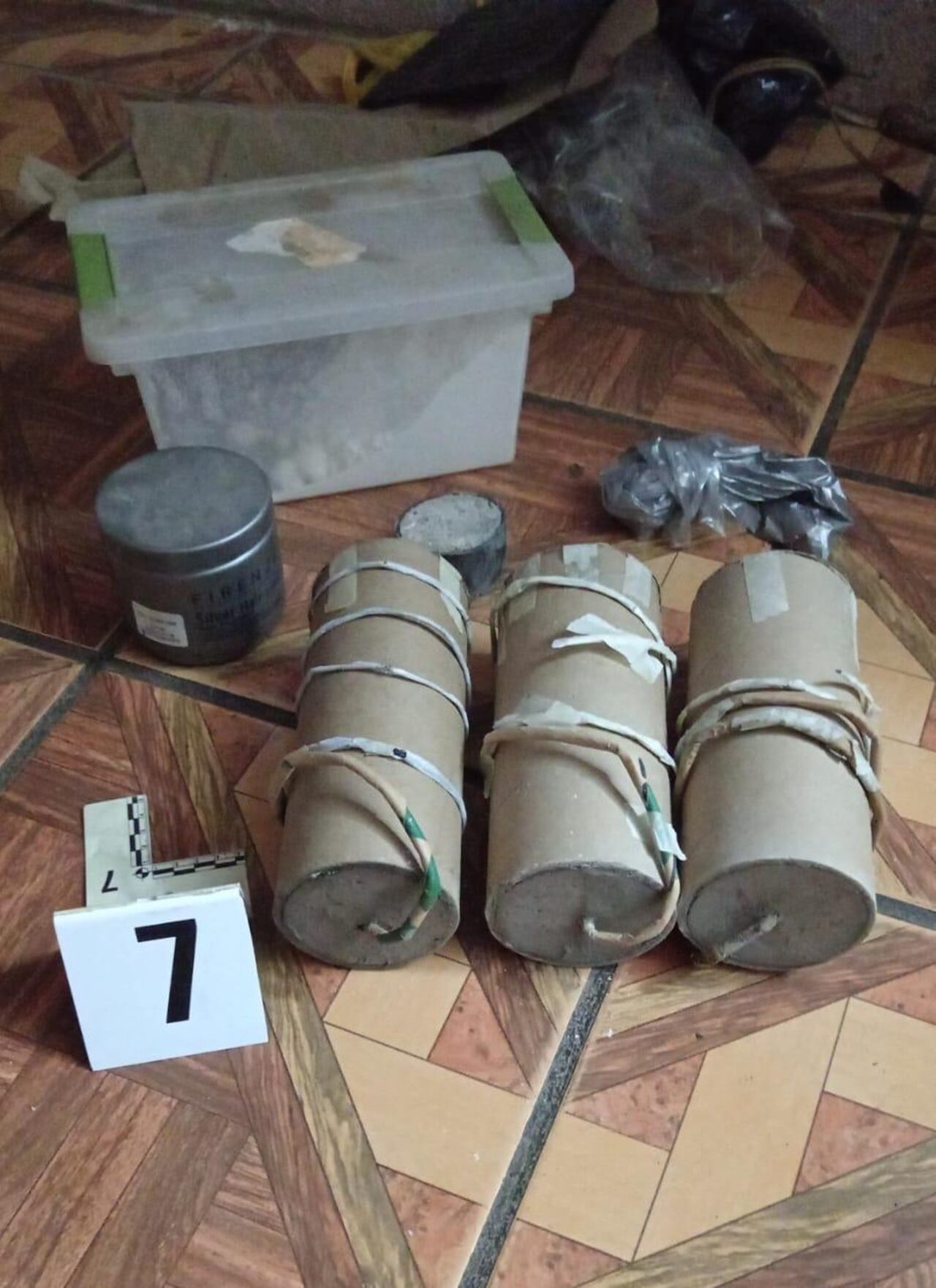 Los explosivos fueron hallados dias antes de la investidura de Bukele