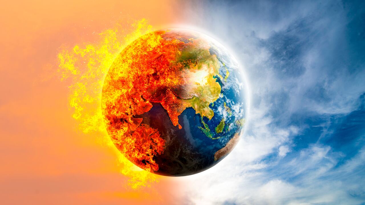 El físico alertó que la Tierra puede convertirse en una bola de fuego.
