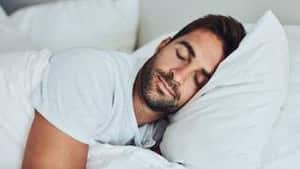 Los científicos esperan que acabar con los mitos del sueño mejore la salud física y mental y el bienestar de las personas.