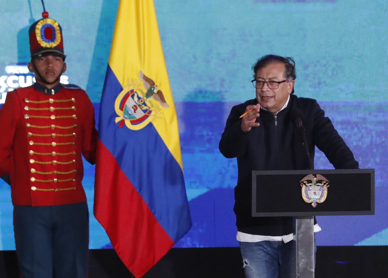 Presidente Gustavo Petro en el acto de perdón del Estado por los falsos positivos