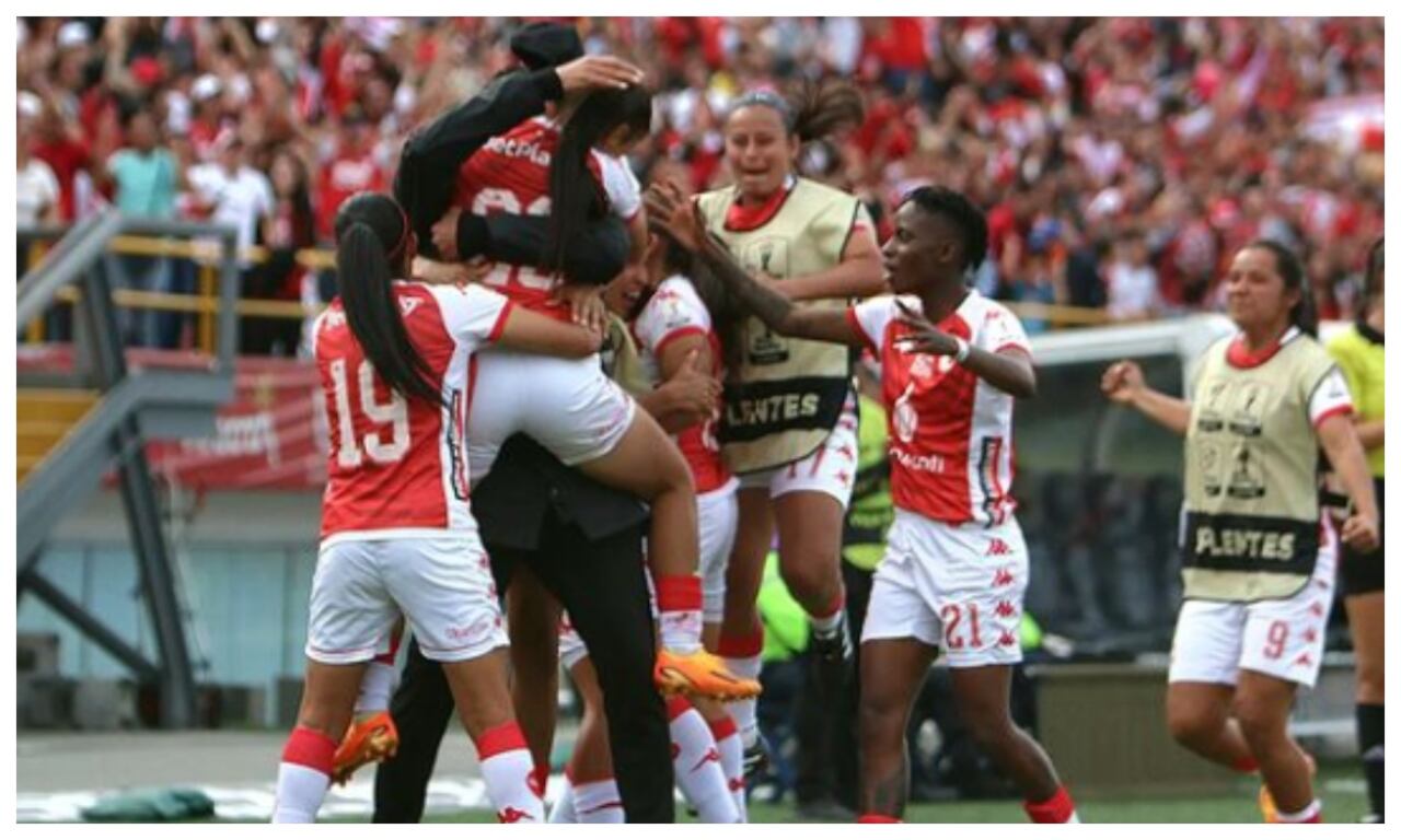 Santa Fe femenino, local ante América en la final de ida de la liga femenina