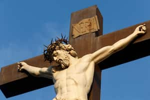 Crucifixión de Jesucristo en el Monte de los Olivos.