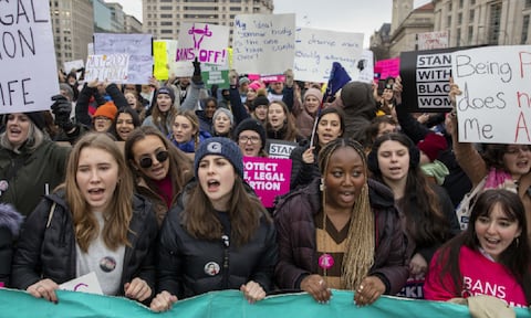 El turno para manifestarse este domingo fue para los sectores pro aborto en Estrados Unidos.