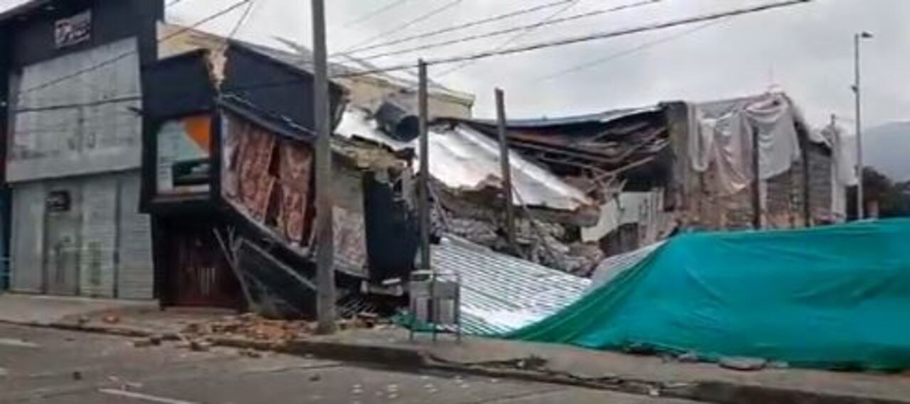 Una excavación provocó el desplome de varias edificaciones en el barrio 12 de Octubre, en Bogotá