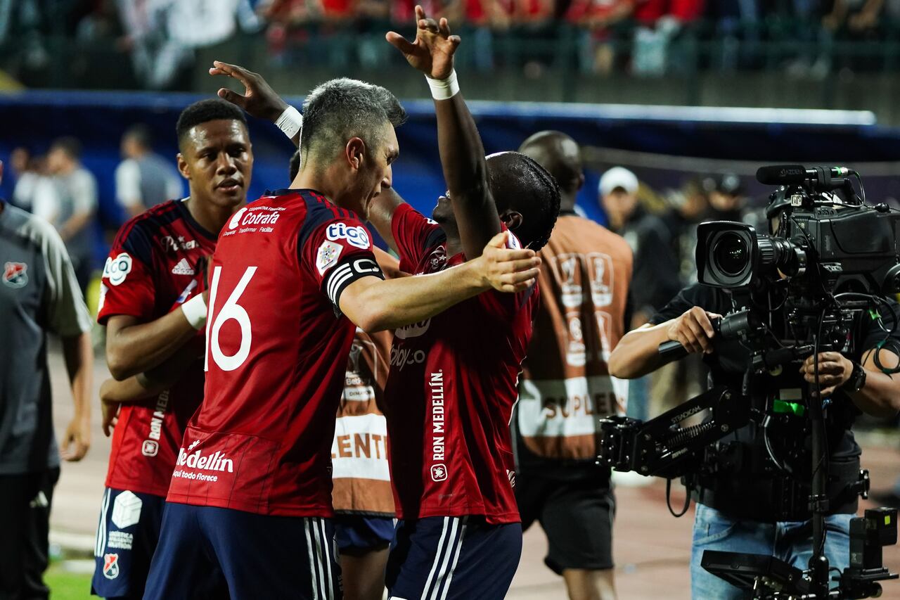 Independiente Medellín venció a Millonarios con doblete de Edwuin Cetré