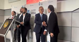 El ministro de la Defensa Iván Velásquez se reunió con los alcaldes de Bogotá, Medellín, Cali y Bucaramanga.