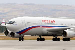 avión que transporta al presidente de Rusia, Vladimir Putin. (Photo by Murat Kaynak/Anadolu Agency via Getty Images)