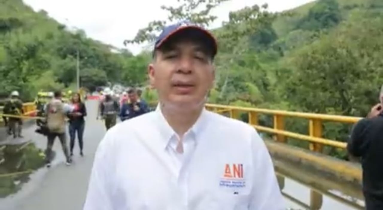 Presidente de la ANI explica de manera técnica desde el lugar de los hechos, lo que ocurrió con el colapso del puente sobre el río La Vieja.