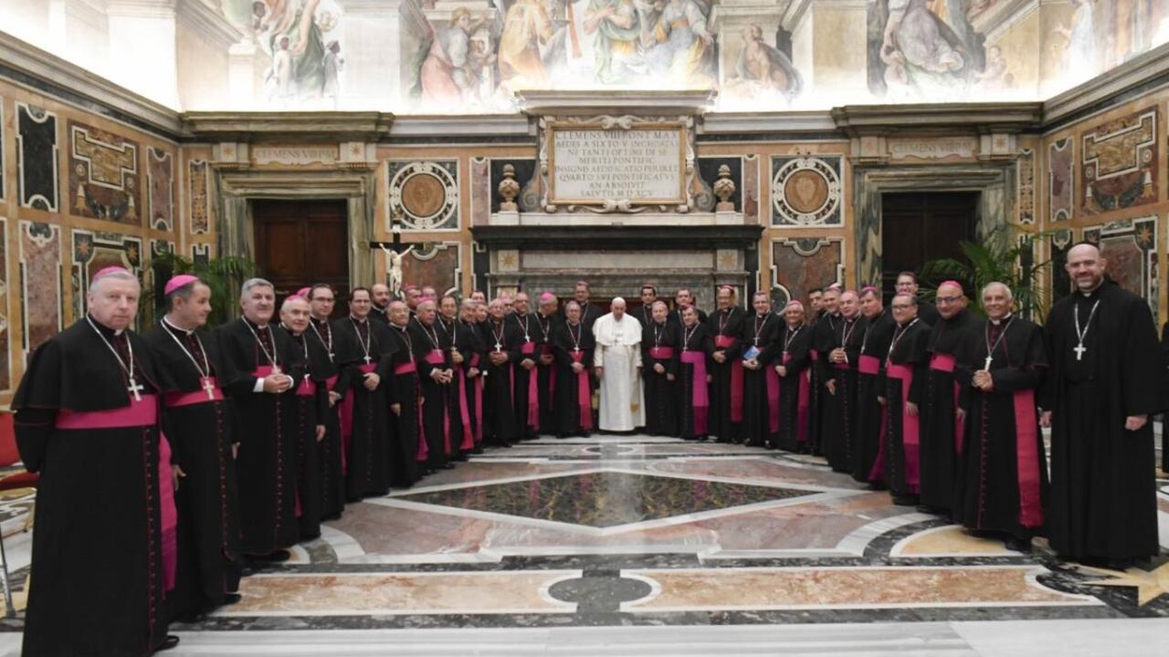 El Sumo Pontífice recibió a la primera delegación colombiana que estará de visita en la Santa Sede.