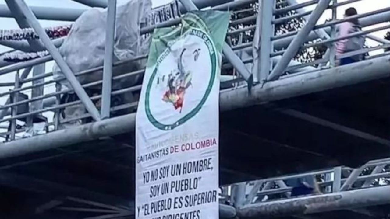 Pancarta del Clan del Golfo en Bogotá