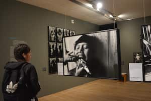 Imágenes de la exposición 'Claudia Andujar y la lucha Yanomami', en el MAMU.