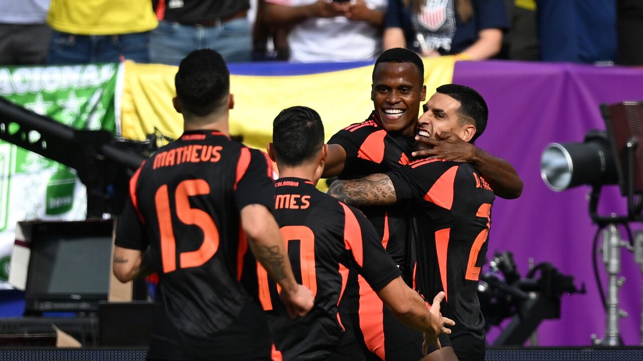 LANDOVER, MARYLAND - JUNE 8: Daniel Munoz #21, Jhon Arias #11 and Mateus Uribe #15 of Colombia celebrate a goal during the match between Colombia and USMNT at Commanders Field on June 8, 2024 in Landover, Maryland. (Photo by Stephen Nadler/ISI Photos/Getty Images)