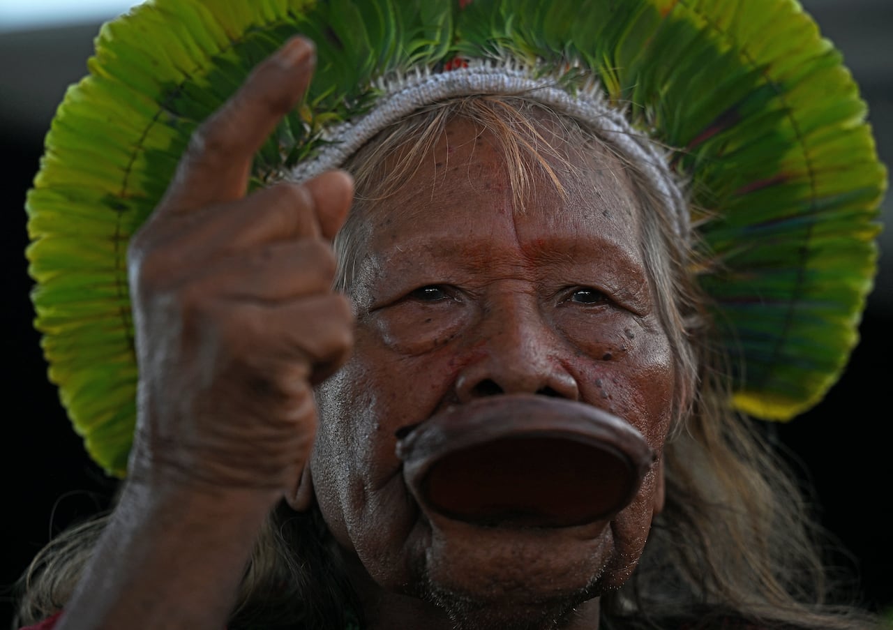Raoni Metuktire líder indígena en Brasil. Foto: AFP.