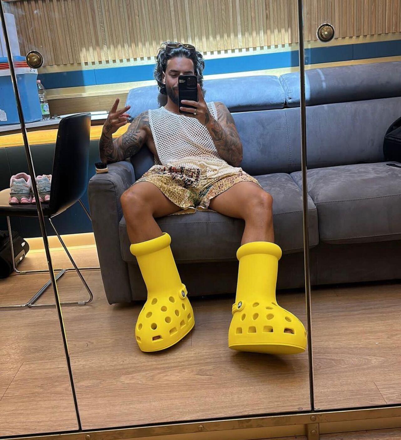 Fans de Maluma lo humillan por presumir sus nuevos zapatos