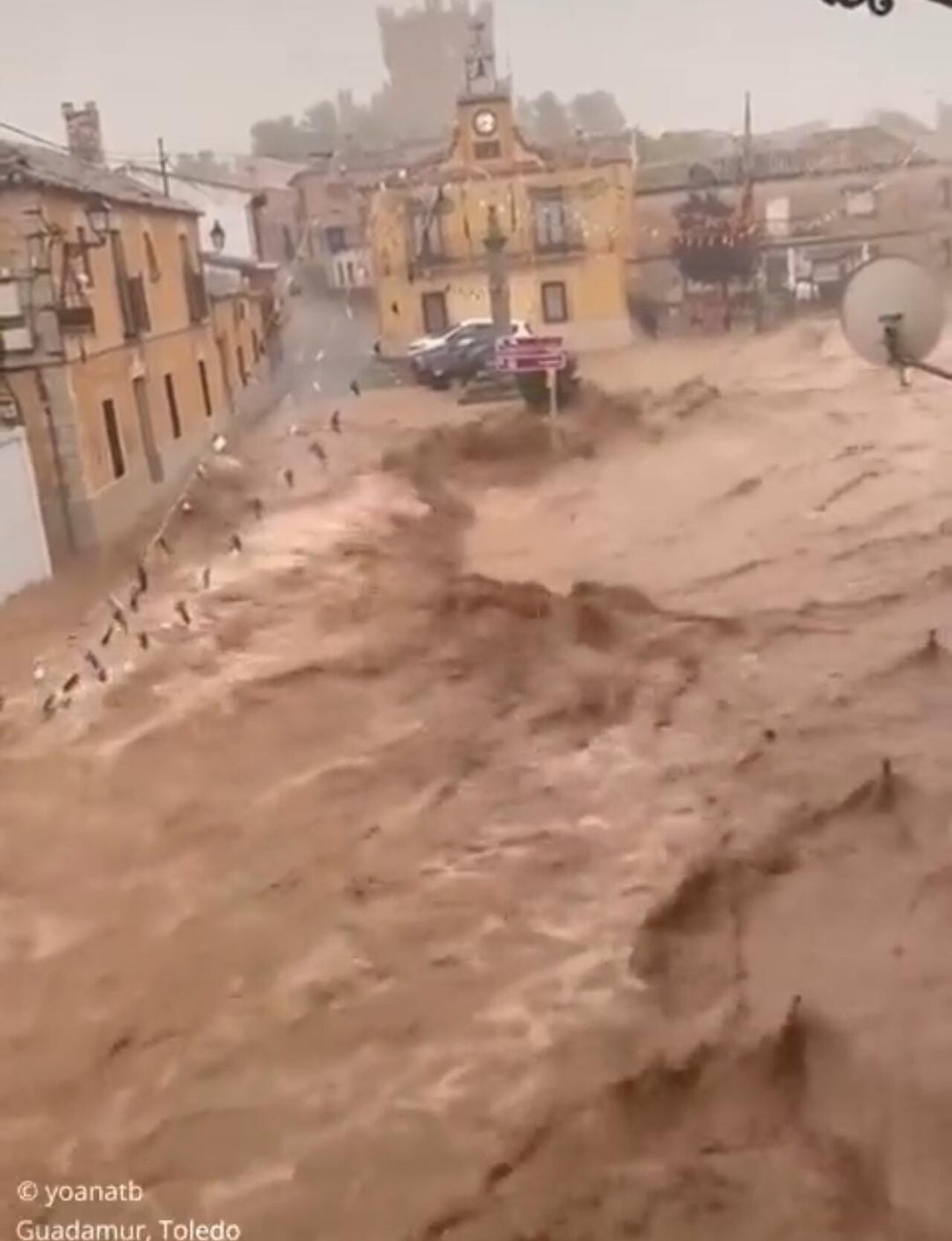 Algunas calles en España están totalmente inundadas.