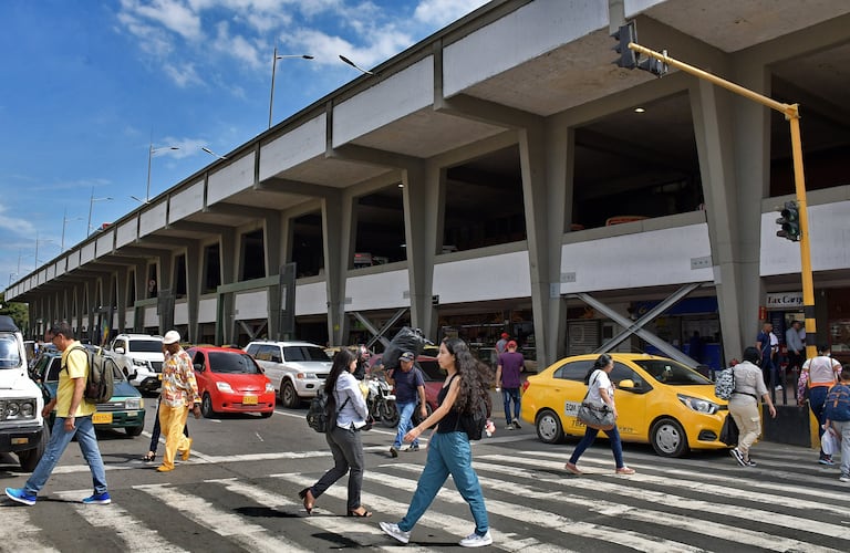 Múltiples problemas , rodean la terminal de transporte terrestre de Cali. Fotos Raúl Palacios / El Pais.