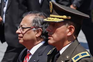 El presidente Gustavo Petro asistió al acto de posesión de Daniel Noboa como mandatario de Ecuador.