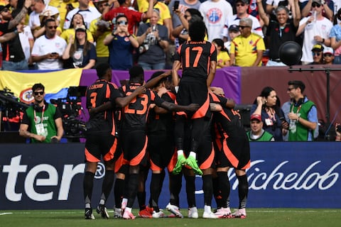 LANDOVER, MARYLAND - JUNE 8: Colombia players celebrate a goal during the match between Colombia and USMNT at Commanders Field on June 8, 2024 in Landover, Maryland. (Photo by Stephen Nadler/ISI Photos/Getty Images)
