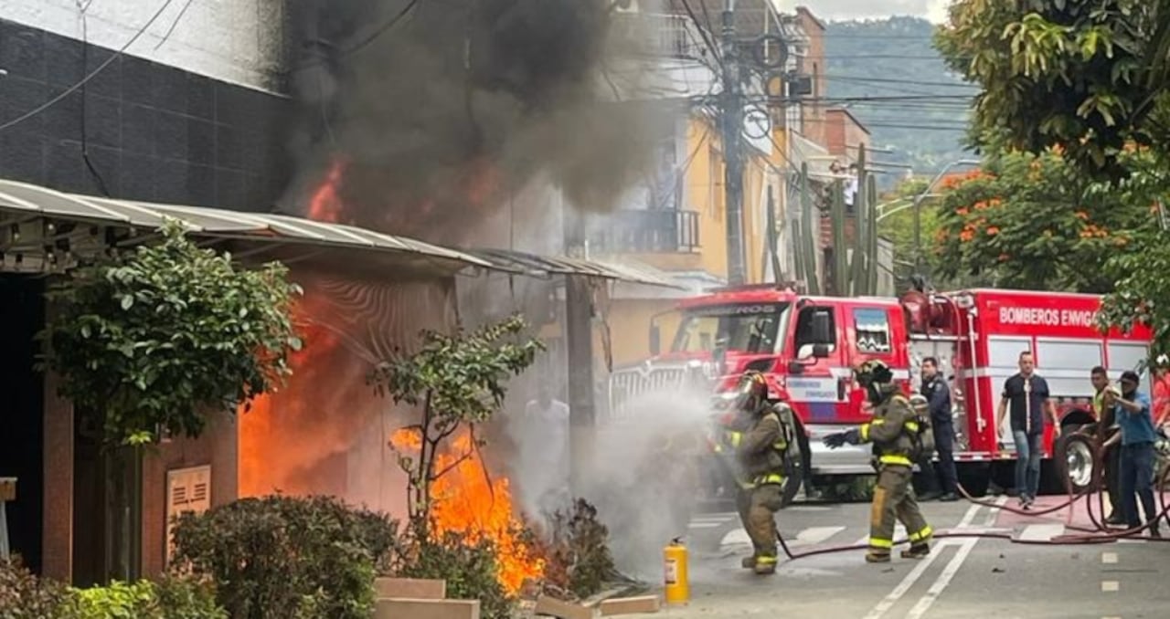 Incendio en establecimiento comercial de Envigado.