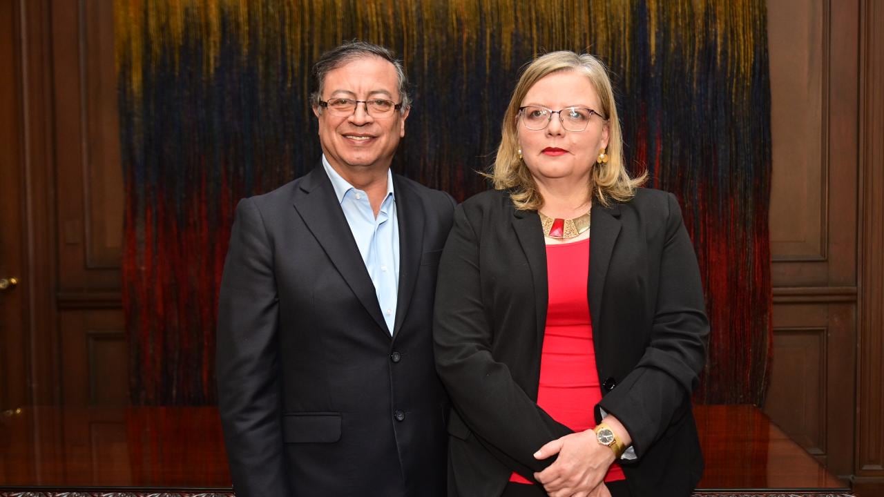 Presidente Gustavo Petro y la nueva directora del ICBF Astrid Eliana Cáceres