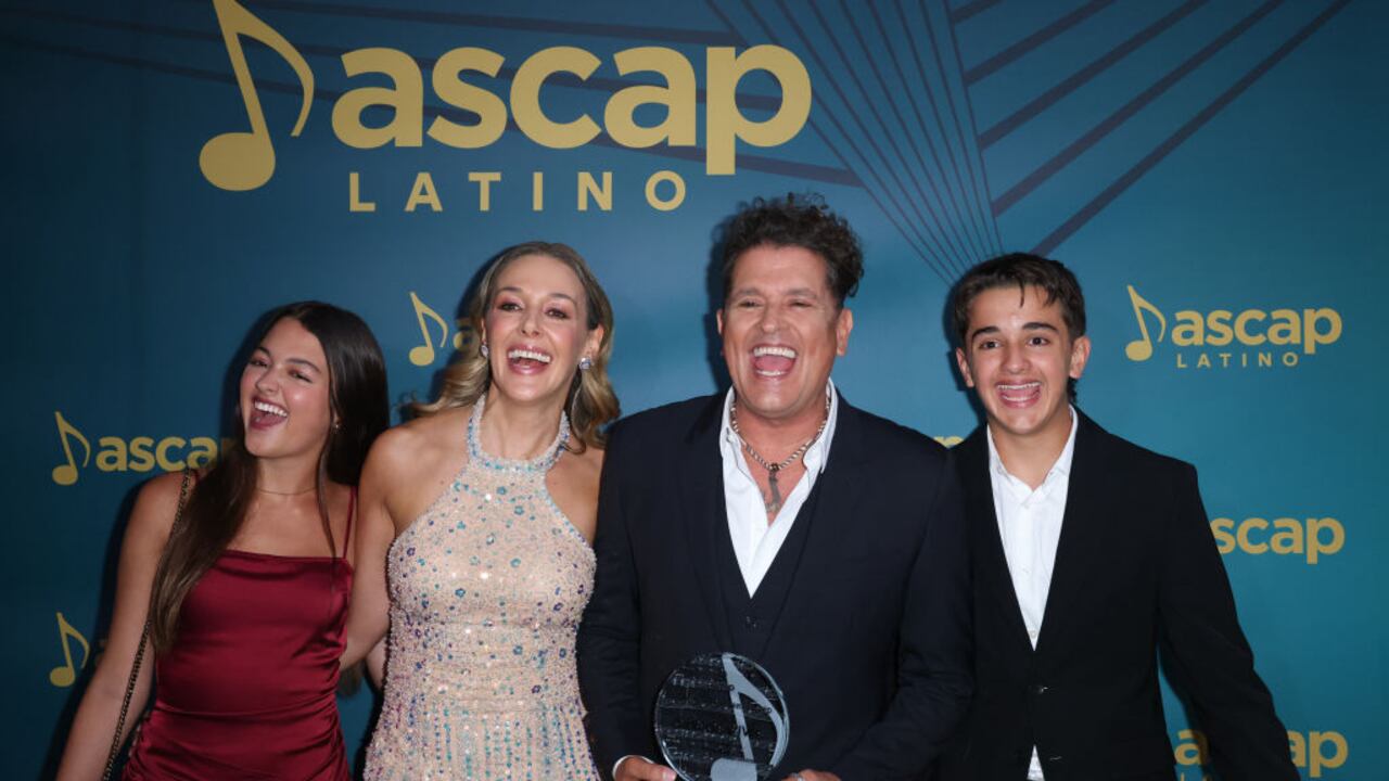 Carlos Vives dedica premio a persona del año de los Latin Grammy 2024 a los juglares colombianos