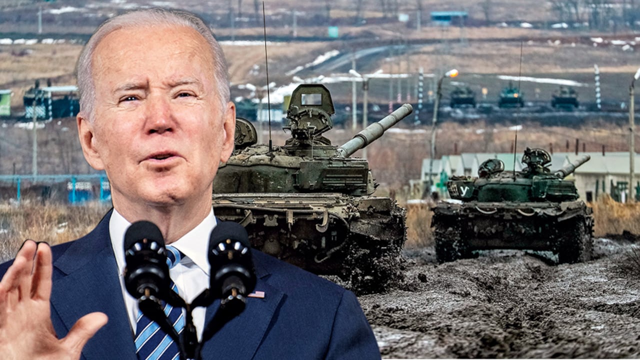 Joe Biden dice que Rusia está preparada para invadir Ucrania en cualquier momento y que la desescalada del conflicto es una farsa mientras los rusos encuentran una excusa para atacar.