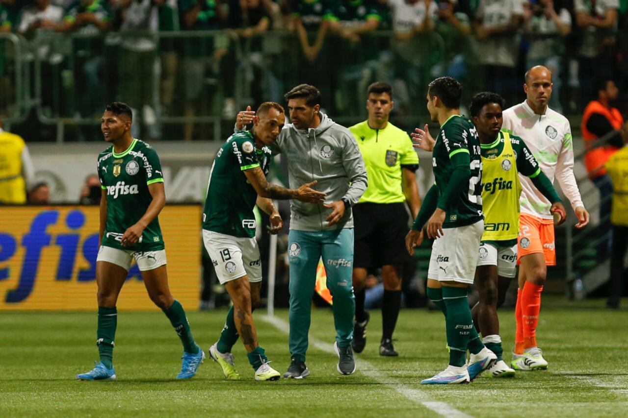 Palmeiras venció 3-1 a Fortaleza en la Serie A de Brasil