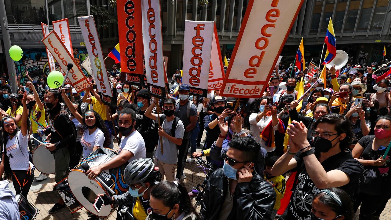 Jornada de Paro Nacional en el Centro de Bogotá convocado por el Comité del Paro
marcha manifestación FECODE
Bogota mayo 12 del 2021
Foto Guillermo Torres Reina / Semana