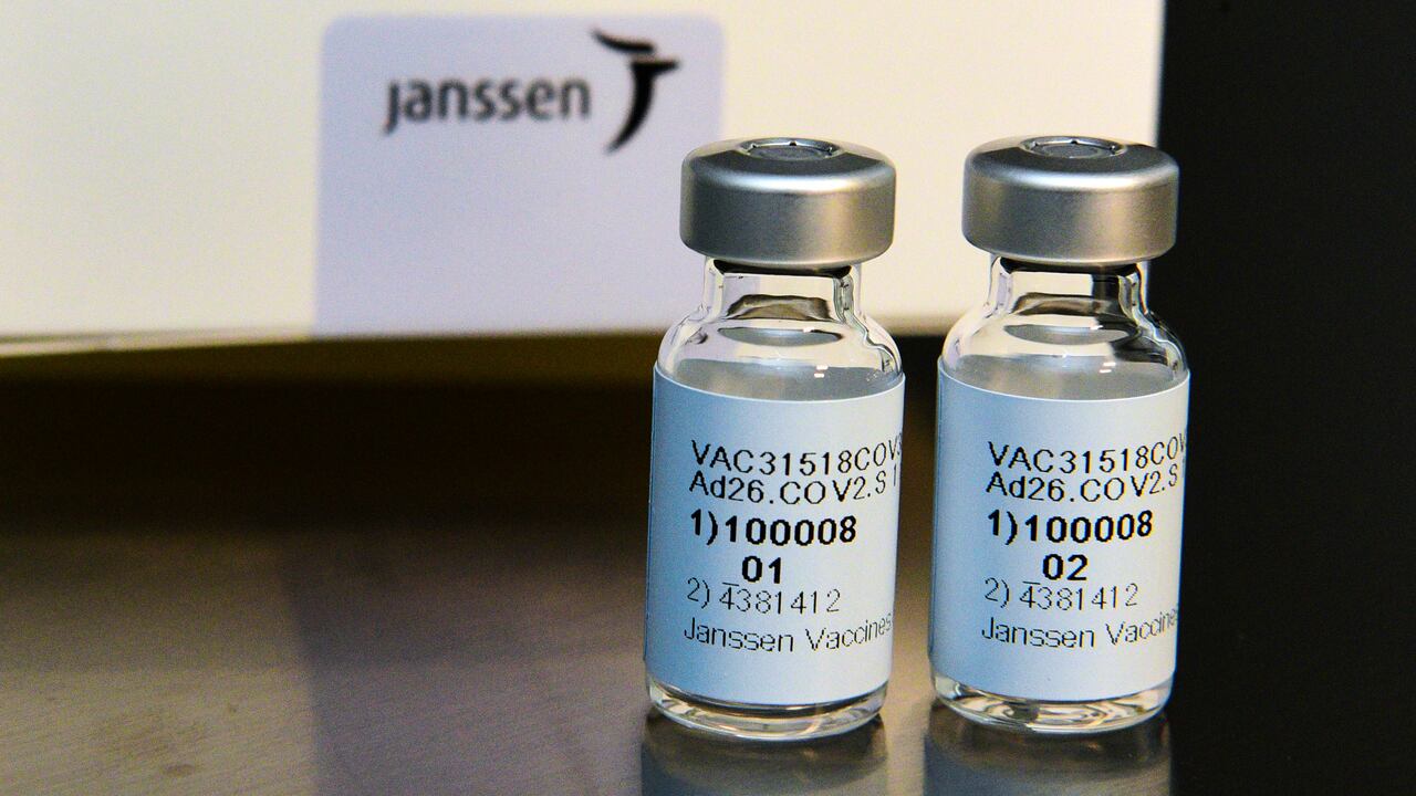 Vacuna contra la covid-19 de Janssen está cerca de ser autorizada por Invima para su ingreso a Colombia