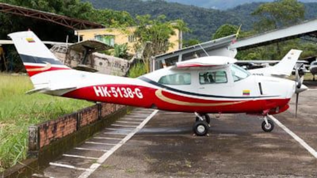 Aeronave Cessna T210N matrícula HK5138.