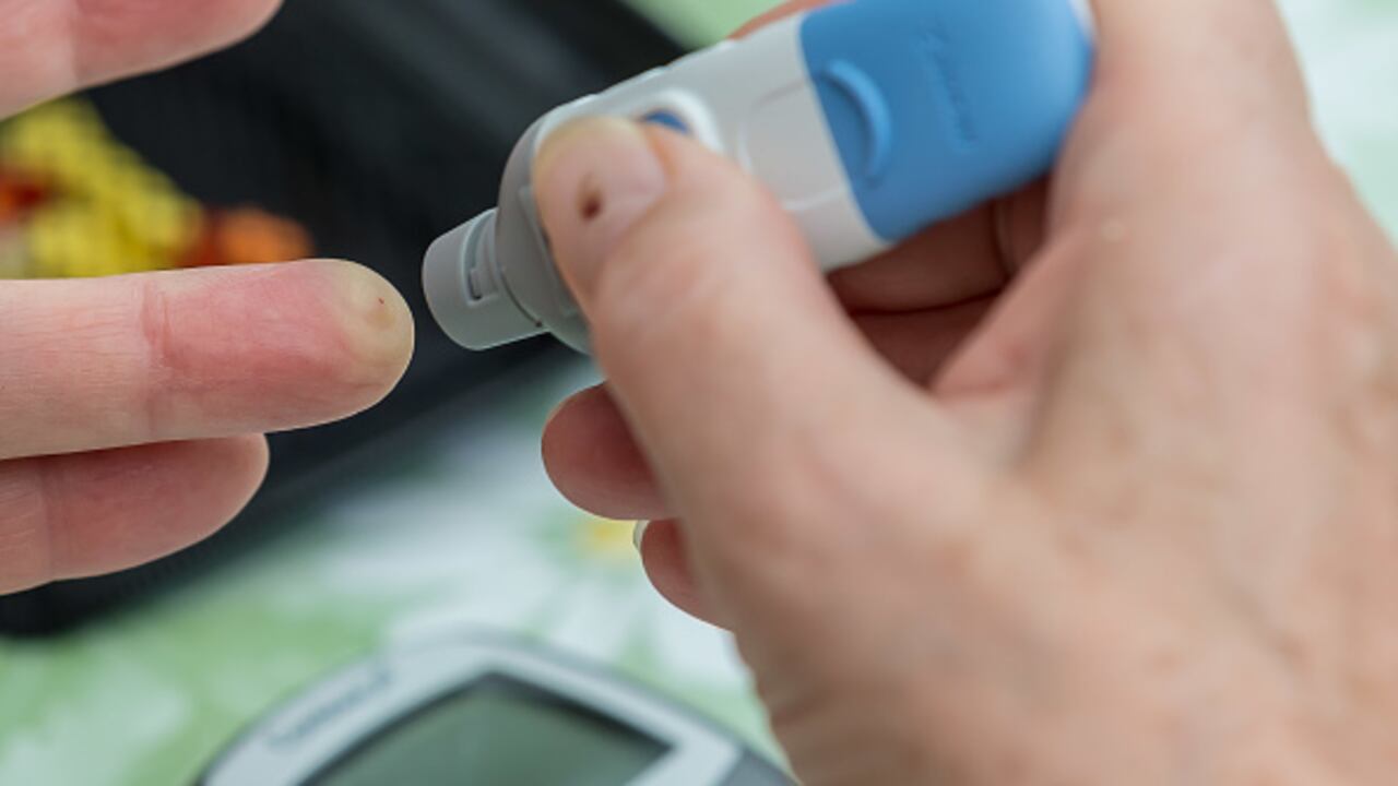 PFULLENDORF, GERMANY - JULY 28: (BILD ZEITUNG OUT) A blood glucose measurement is being performed on July 28, 2020 in Pfullendorf, Germany. (Photo by Harry Langer/DeFodi Images via Getty Images)