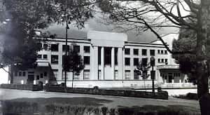Edificio Biblioteca Nacional en 1938. Costado norte.