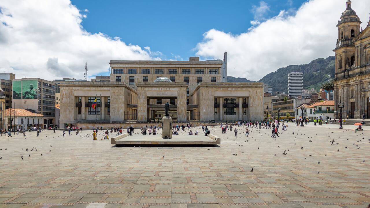 Plaza de Bolívar y Palacio de justicia colombiana - Bogotá, Colombia