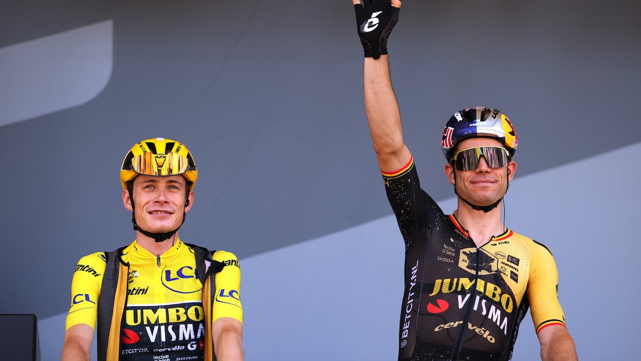 MONT DE MARSAN, FRANCE - JULY 07: (L-R) Jonas Vingegaard of Denmark - Yellow leader jersey and Wout Van Aert of Belgium and Team Jumbo-Visma prior to the stage seven of the 110th Tour de France 2023 a 169.9km stage from Mont de Marsan to Bordeaux / #UCIWT / on July 07, 2023 in Mont de Marsan, France. (Photo by Michael Steele/Getty Images)