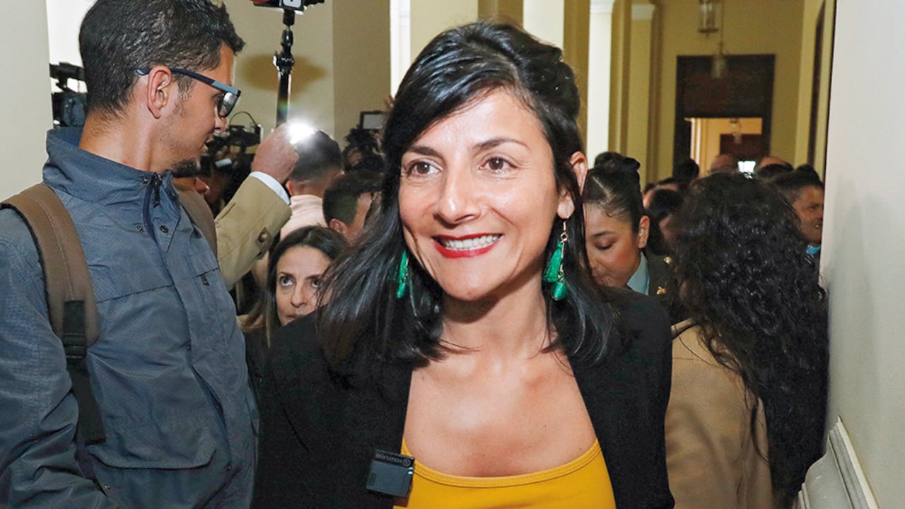 Irene VÉlez Ministra de Minas y Energía 