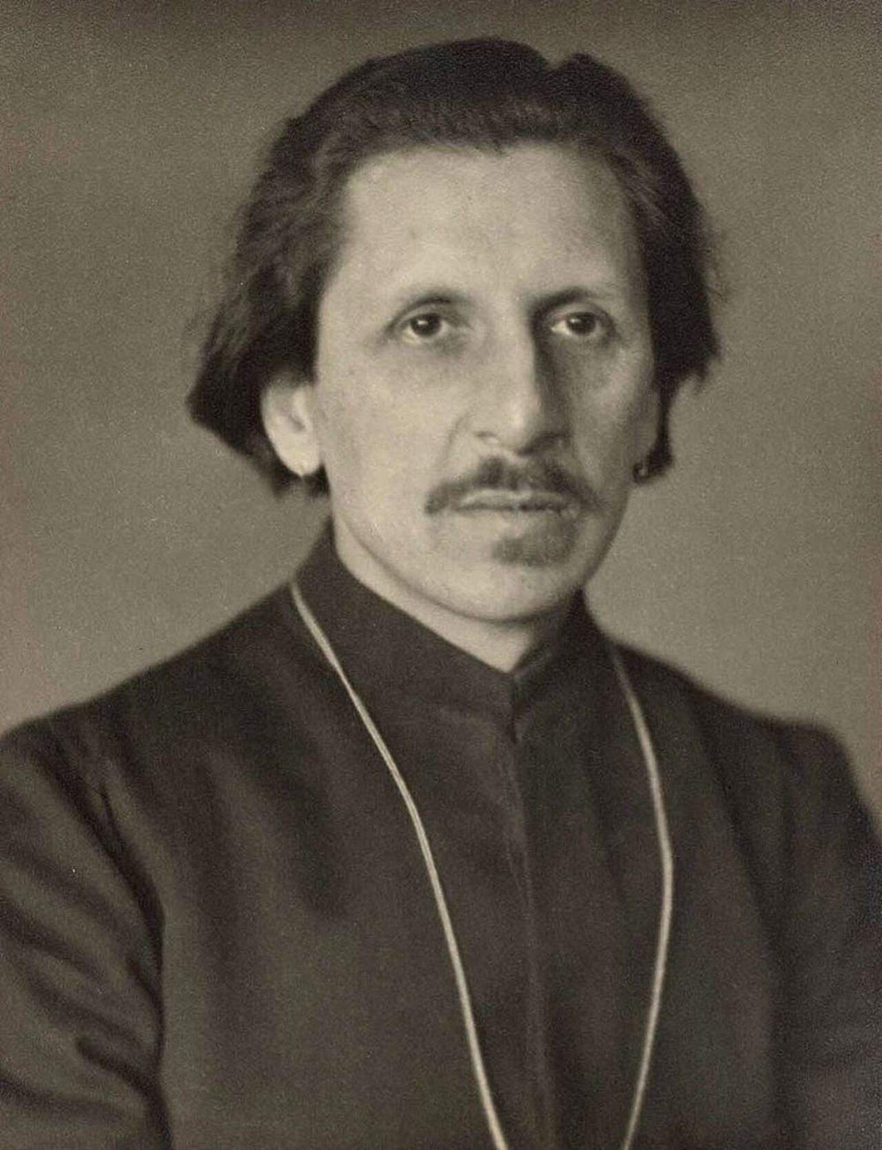 Ananda Coomaraswamy (1877–1947). Wikimedia Commons /  Alvin Langdon Coburn