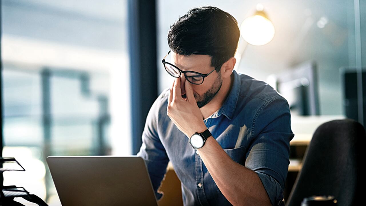 El 67 por ciento de los trabajadores se siente emocionalmente agotado por el trabajo. 