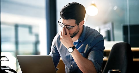 El 67 por ciento de los trabajadores se siente emocionalmente agotado por el trabajo. 