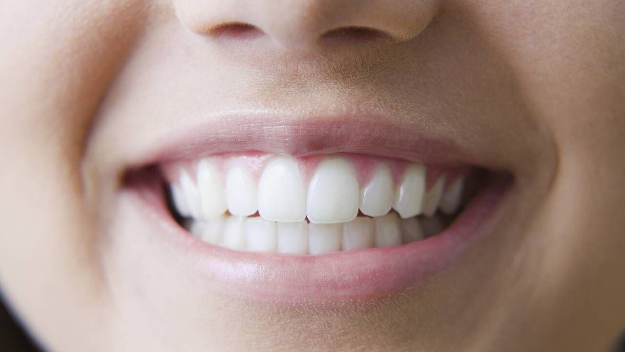 Investigan cómo remover el cemento dental en tratamientos no